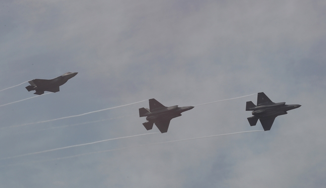 Μειωμένο κόστος για τα αεριωθούμενα F-35 – Πιο πιθανή η αγορά πολεμικών αεροσκαφών