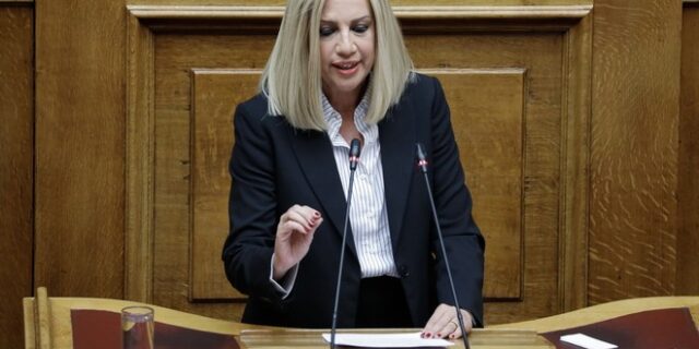 Γεννηματά: Ενισχύετε τους λίγους και ισχυρούς, σε βάρος των πολλών και αδυνάμων
