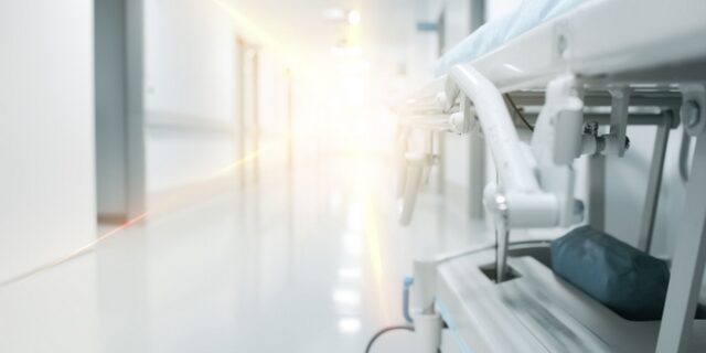 Δημόσια Νοσοκομεία ιδιωτικού χαρακτήρα προτείνει ο Πανελλήνιος Ιατρικός Σύλλογος