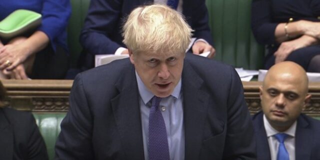 Brexit: Ο Τζόνσον απειλεί να αποσύρει από το κοινοβούλιο το νομοσχέδιο