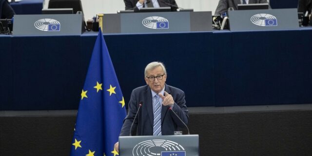 Γιούνκερ: Δώσαμε λύση στην Ελλάδα παρά τις αντιρρήσεις πολλών ηγετών