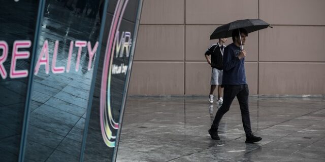 Γενικά βελτιωμένος καιρός την Κυριακή – Λίγες βροχές στα δυτικά και κανονικές θερμοκρασίες