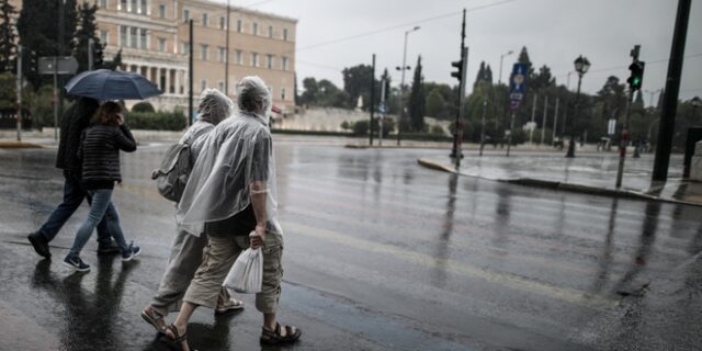 Iσχυρές βροχές την Παρασκευή – Βαθμιαία ύφεση από το μεσημέρι