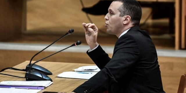 Κασιδιάρης: “Ποινικά αδιάφοροι” οι αγκυλωτοί σταυροί – Έμαθε για τον Ρουπακιά από τις ειδήσεις