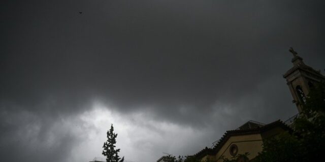 Εθνικό Αστεροσκοπείο: 7.000 κεραυνοί έπεσαν σήμερα σε όλη τη χώρα