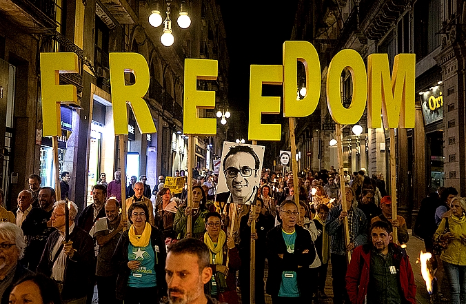 Ισπανία: Μειώθηκε το ποσοστό υπέρ της ανεξαρτησίας της Καταλονίας