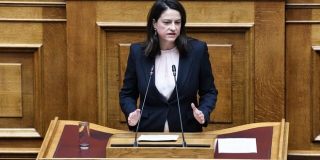 Κεραμέως: Διάλογος με κόμματα και φορείς “εντός και εκτός Βουλής”