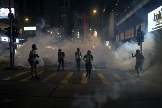 Κάρι Λιμ: “Η κοινωνία του Χονγκ Κονγκ έχει παραλύσει. Όλοι είναι φοβισμένοι”
