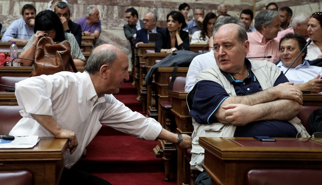 Γιατί φοβάται ο ΣΥΡΙΖΑ τη ψήφο των αποδήμων;