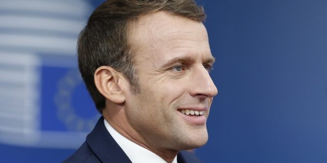 Μακρόν σε Τζόνσον: “Πρέπει να ξεκαθαρίσεις τη στάση σου για το Brexit”