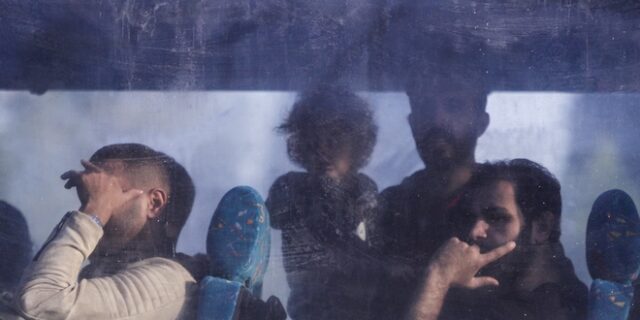 Μετακίνηση περίπου 1000 προσφύγων από τα νησιά στην ενδοχώρα μέχρι τη Δευτέρα