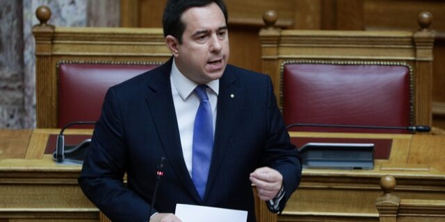 Υπουργείο Μεταναστευτικής Πολιτικής επανιδρύει η κυβέρνηση. Ορκίστηκε υπουργός ο Μηταράκης