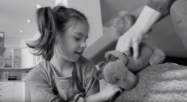 #SavingMila: Δημιούργησαν εξατομικευμένο φάρμακο και έσωσαν 8χρονη