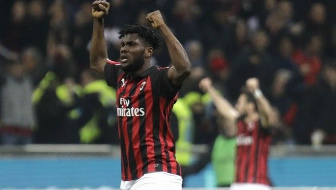 Serie A: Η Μίλαν απέδρασε από τη Γένοβα με ήρωα τον Ρέινα