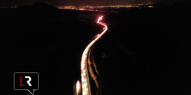 Drone πλάνα: Οι ουρές χιλιομέτρων που αντιμετώπισαν οι εκδρομείς σε ένα “κόκκινο ποτάμι”