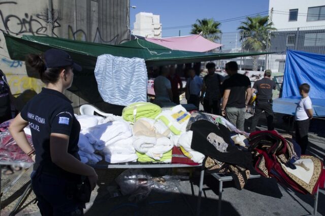 Νέα έφοδος της Αστυνομίας στον Πειραιά για την καταπολέμηση του παρεμπορίου