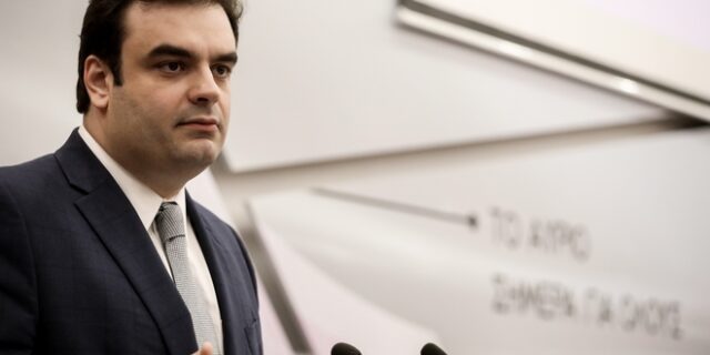 Πιερρακάκης: ΑΦΜ και ΑΜΚΑ σε έναν αριθμό για κάθε πολίτη από τη γέννησή του