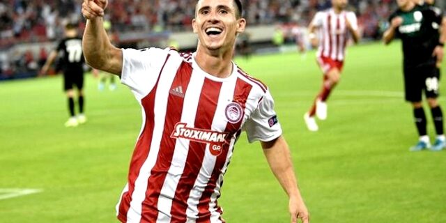 Επέκταση συμβολαίου σε Ποντένσε ο Ολυμπιακός