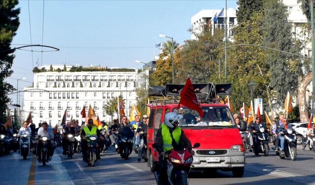 Με μοτοσυκλέτες στο κέντρο της Αθήνας η ΠΟΕ ΟΤΑ