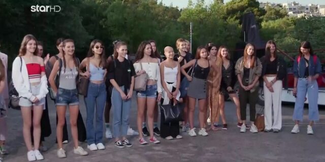 GNTM: Φωτογράφιση με εσώρουχα κάτω από ντουζιέρα