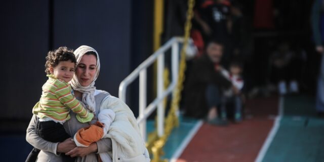 Περισυλλογή μεταναστών και προσφύγων που επέβαιναν σε λέμβο νότια της Αστυπάλαιας