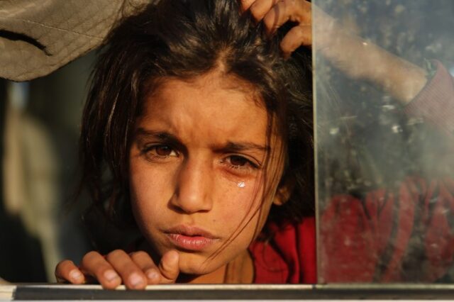 Συρία: Εύφλεκτες ισορροπίες εν μέσω μαχών – 300.000 οι εκτοπισμένοι