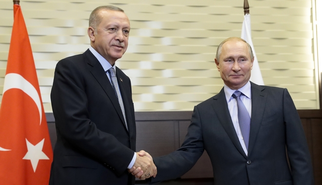 Σε εξέλιξη η συνάντηση Πούτιν – Ερντογάν στη σκιά νέων απειλών της Άγκυρας