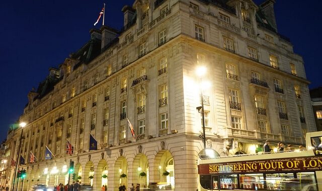 Ritz: Στο “σφυρί” το πολυτελές ξενοδοχείο – Ενδέχεται να πωληθεί για 2 δις ευρώ
