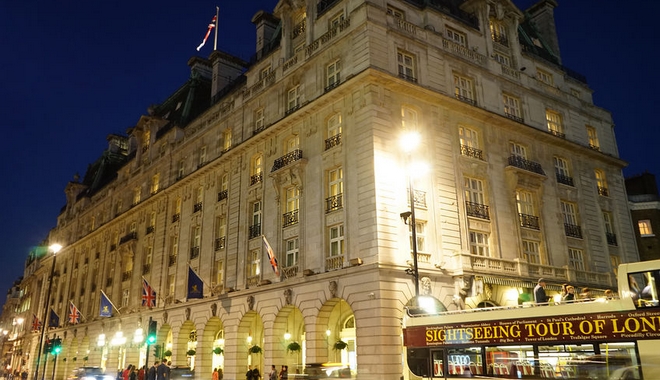 Ritz: Στο “σφυρί” το πολυτελές ξενοδοχείο – Ενδέχεται να πωληθεί για 2 δις ευρώ