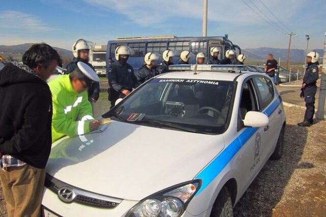 Θήβα: Αστυνομική έφοδος στον καταυλισμό Ρομά για εξάρθρωση σπείρας ληστών