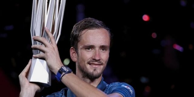 Shanghai Masters: Το σήκωσε ο Μεντβέντεβ