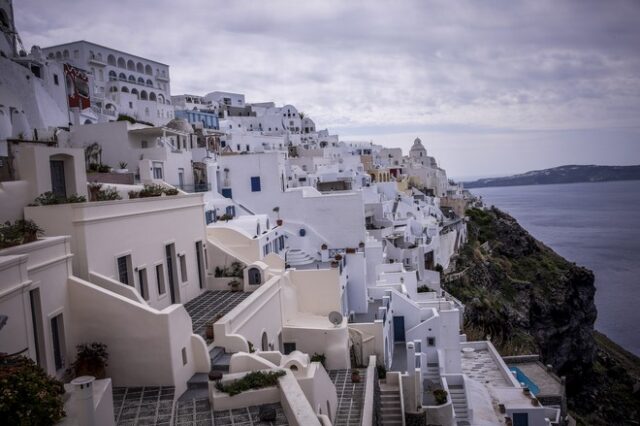 Ενισχυμένο επίδομα στους αναπληρωτές στις τουριστικές περιοχές