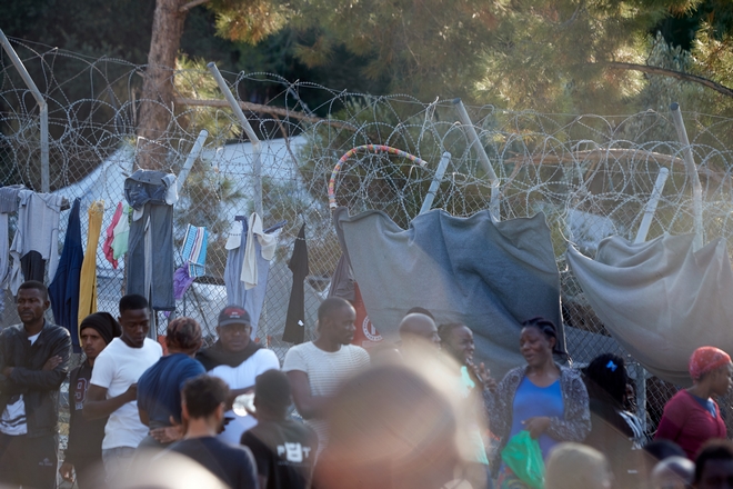 Συνεχίζονται οι συλλήψεις και οι έρευνες για τα επεισόδια στο ΚΥΤ Σάμου