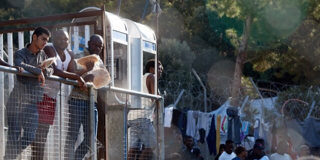 Τις 12 έφτασαν οι συλλήψεις για τα επεισόδια στο ΚΥΤ Σάμου