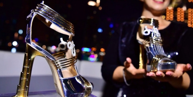 Το πιο ακριβό παπούτσι στον κόσμο έχει τακούνι από χρυσό, μετεωρίτη και διαμάντια