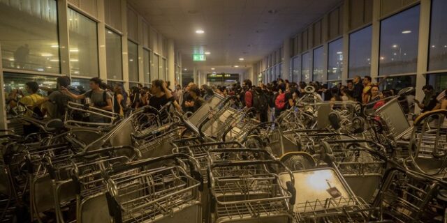 Ισπανία: Ταραχές μεταξύ αστυνομίας και διαδηλωτών για την καταδίκη 9 αυτονομιστών
