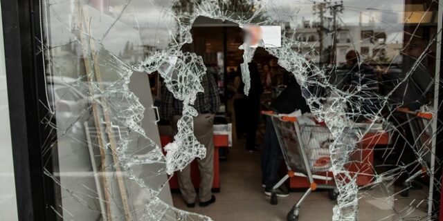 Ληστεία σε σουπερμάρκετ στον Νέο Κόσμο