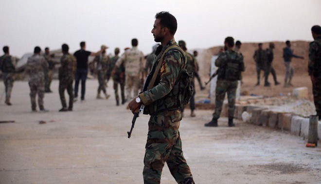 Αντιστέκονται οι Κούρδοι στη Ρας Αλ Άιν – Προελαύνει ο Άσαντ στη Μανμπίτζ