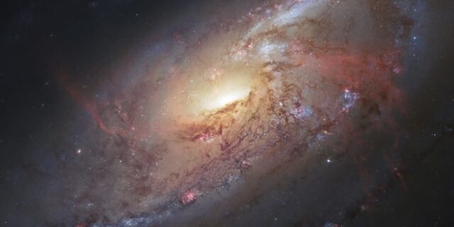 Τέσσερα μυστηριώδη ολοστρόγγυλα αντικείμενα ανακαλύφθηκαν στο διάστημα