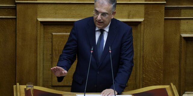 Θεοδωρικάκος: Η κυβέρνηση θέλει να απελευθερώσει την αυτοδιοίκηση από τα κρατικά δεσμά