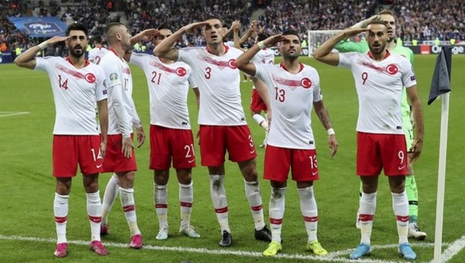 Η Γαλλία ζητά την τιμωρία της Τουρκίας από την UEFA