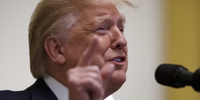 Τραμπ: Η Ουάσινγκτον δεν υποσχέθηκε στους Κούρδους ότι θα μείνει στη Συρία για 400 χρόνια