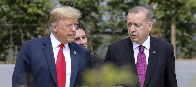 Επικοινωνία Τραμπ – Ερντογάν για την “ασφαλή ζώνη” στη Συρία