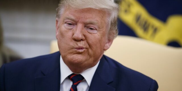 Ο Λευκός Οίκος δεν θα παίρνει πλέον τους New York Times και τη Washington Post