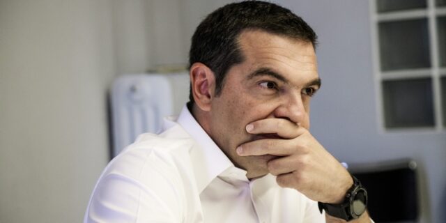 Ένας στους δυο βουλευτές του ΣΥΡΙΖΑ αρνείται να παραχωρήσει χρήματα και συνεργάτες στο κόμμα