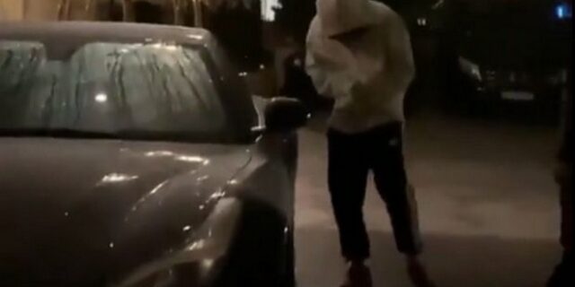 Δεν μπορούσε να ανοίξει τη Ferrari του μέσα στο κρύο ο Νεϊμάρ!