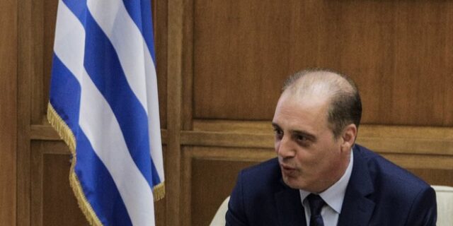 Ελληνική Λύση: Επιλεκτική αμνησία κυβέρνηση και Δένδια για τις “Πρέσπες”