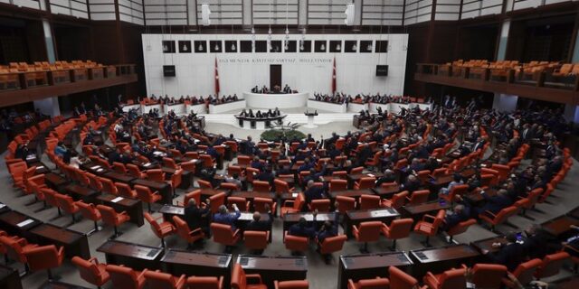 Τουρκία: Η εθνοσυνέλευση καταδίκασε την αναγνώριση της γενοκτονίας των Αρμενίων από τις ΗΠΑ