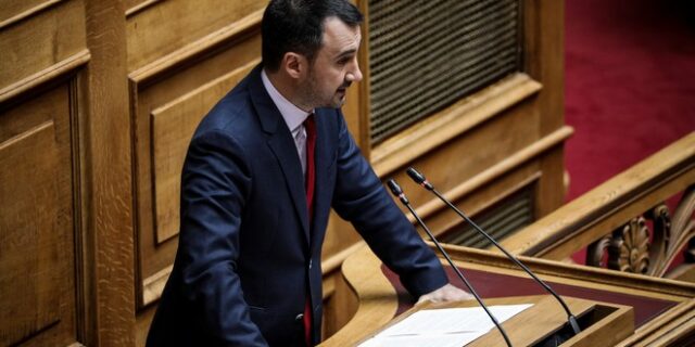 Χαρίτσης: “Διττή η αποτυχία της κυβέρνησης Μητσοτάκη στο προσφυγικό”