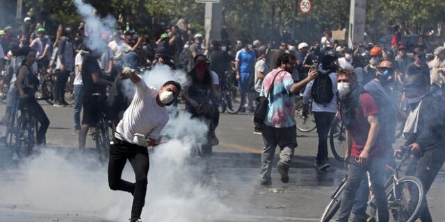 Χιλή: Στους επτά οι νεκροί – Οι χειρότερες ταραχές των τελευταίων δεκαετιών